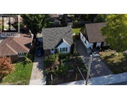 186 HIGHLAND Road E - 1