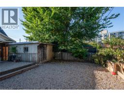 186 HIGHLAND Road E - 33