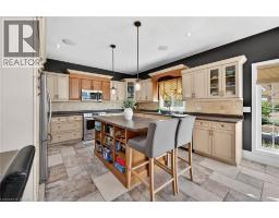 8 BLACKBURN Court - 16