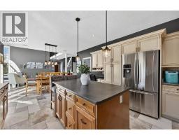 8 BLACKBURN Court - 17