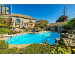 8 BLACKBURN Court - 2
