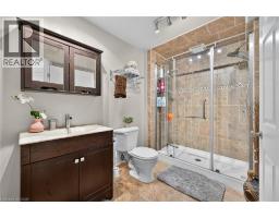 8 BLACKBURN Court - 39