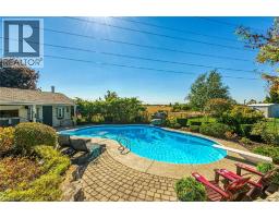 8 BLACKBURN Court - 41