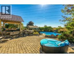 8 BLACKBURN Court - 43