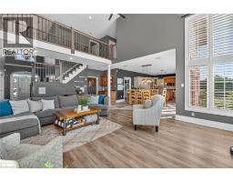 8 BLACKBURN Court - 7