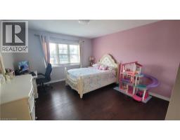 231 GROVEHILL Crescent - 25