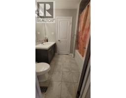 231 GROVEHILL Crescent - 26