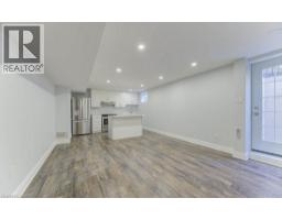 231 GROVEHILL Crescent - 33