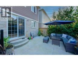 231 GROVEHILL Crescent - 40