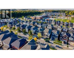 231 GROVEHILL Crescent - 44