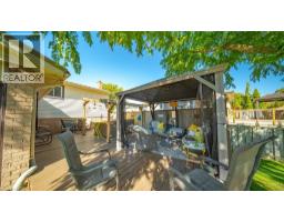 7 TURNER Drive - 24