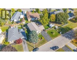 7 TURNER Drive - 40