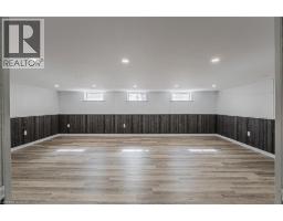 60 ALEXANDER Avenue - 32