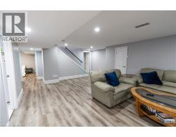 19 RUSSELL Street - 22