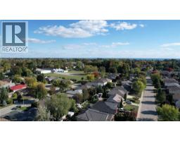 31 GEOFFERY Road - 46