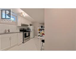 131 CARLYLE Drive - 27