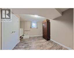131 CARLYLE Drive - 30