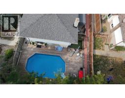 131 CARLYLE Drive - 33