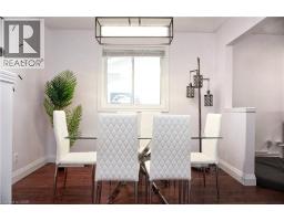 131 CARLYLE Drive - 4
