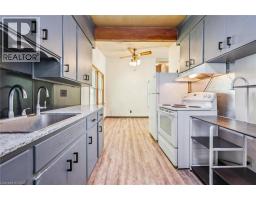 226 DICK Street - 11