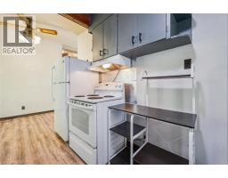 226 DICK Street - 13