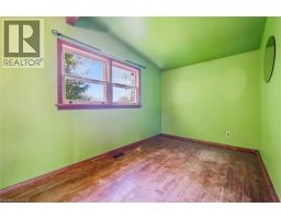 226 DICK Street - 15