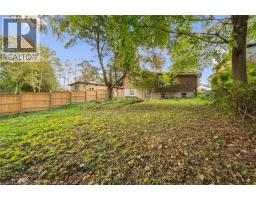 226 DICK Street - 23