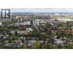 226 DICK Street - 32