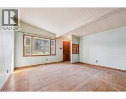 226 DICK Street - 6