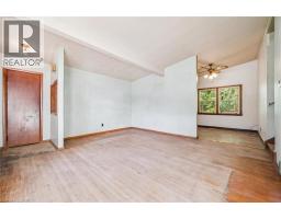 226 DICK Street - 8