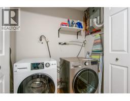 211 VERONICA Drive UnitNo. 11 - 20