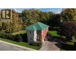 185 WINSTANLEY Street - 2