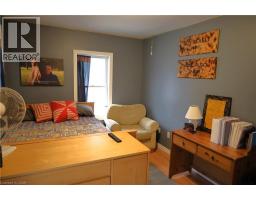 185 WINSTANLEY Street - 25