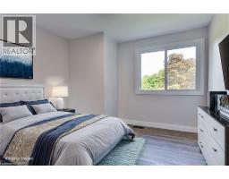 22 ATWOOD Crescent - 7