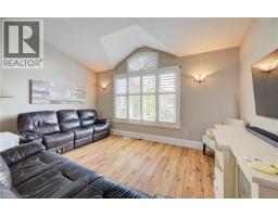 131 RAVENSWOOD Road - 3