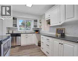174 WINSTON Boulevard - 12