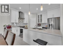24 SUTHERLAND Crescent - 16