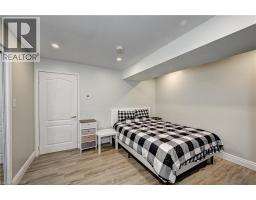 32 WEIR Street - 37