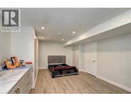 32 WEIR Street - 41