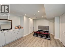 32 WEIR Street - 42