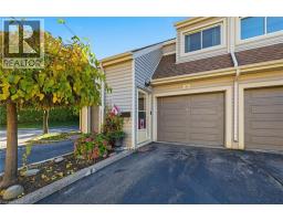 337 KINGSWOOD Drive UnitNo. 31 - 2