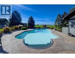 28 MUSSELMAN Crescent - 35