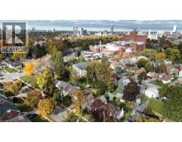 34 BELMONT Avenue E - 32