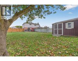 22 CAPRICE Court - 13