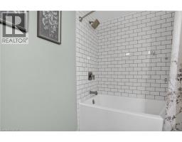 22 CAPRICE Court - 38