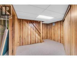 265 FIDDLERS GREEN Road - 34