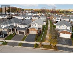 38 HEATHERWOOD Place - 44