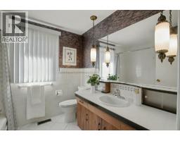 132 CARSON Drive - 26