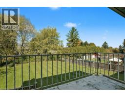 132 CARSON Drive - 31