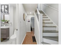 272 GREY Street - 17